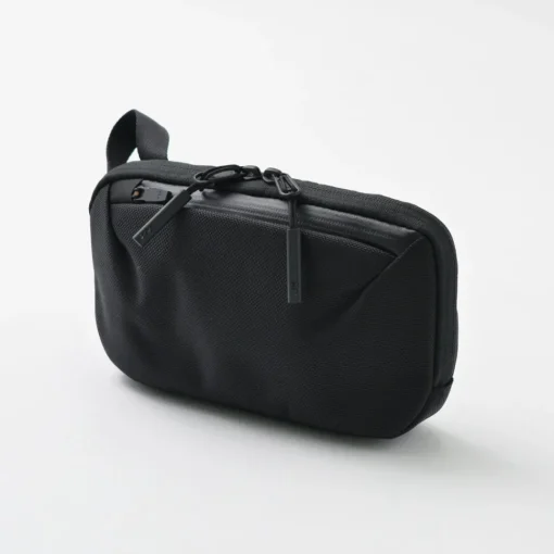 AER / Slim pouch