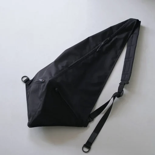BAICYCLON BY BAGJACK / BCL-73 Triangle One Strap Bag