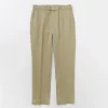 D.C.WHITE / Cotton twill regular silhouette chinos
