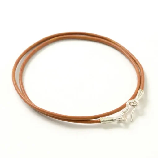 PHADUA / Leather choker necklace in Karen silver.